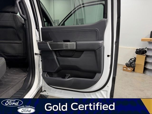 Certified Used 2023 Oxford White Ford XLT image 26