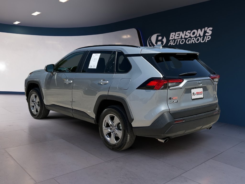 Used 2025 Silver Toyota XLE image 3