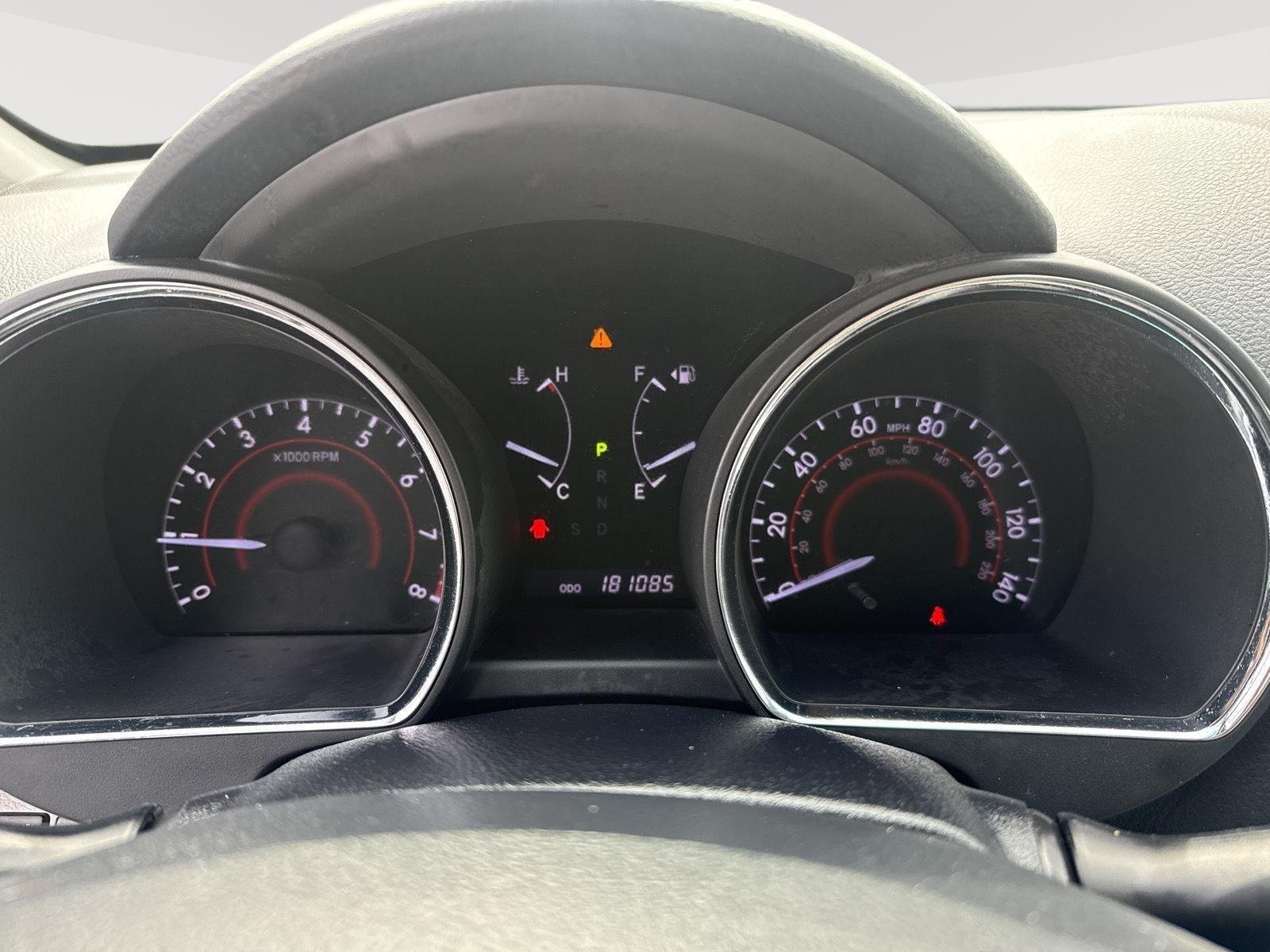 Used 2013 Toyota Highlander Base with VIN 5TDZA3EHXDS041064 for sale in Kansas City