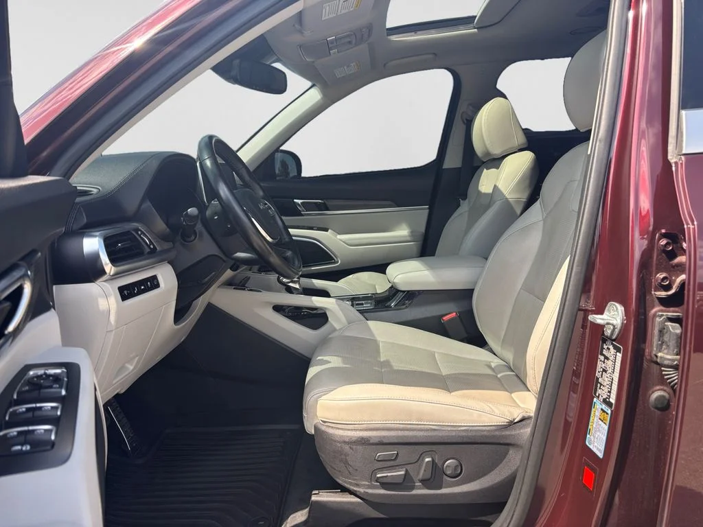 Used 2022 Purple Kia SX image 10