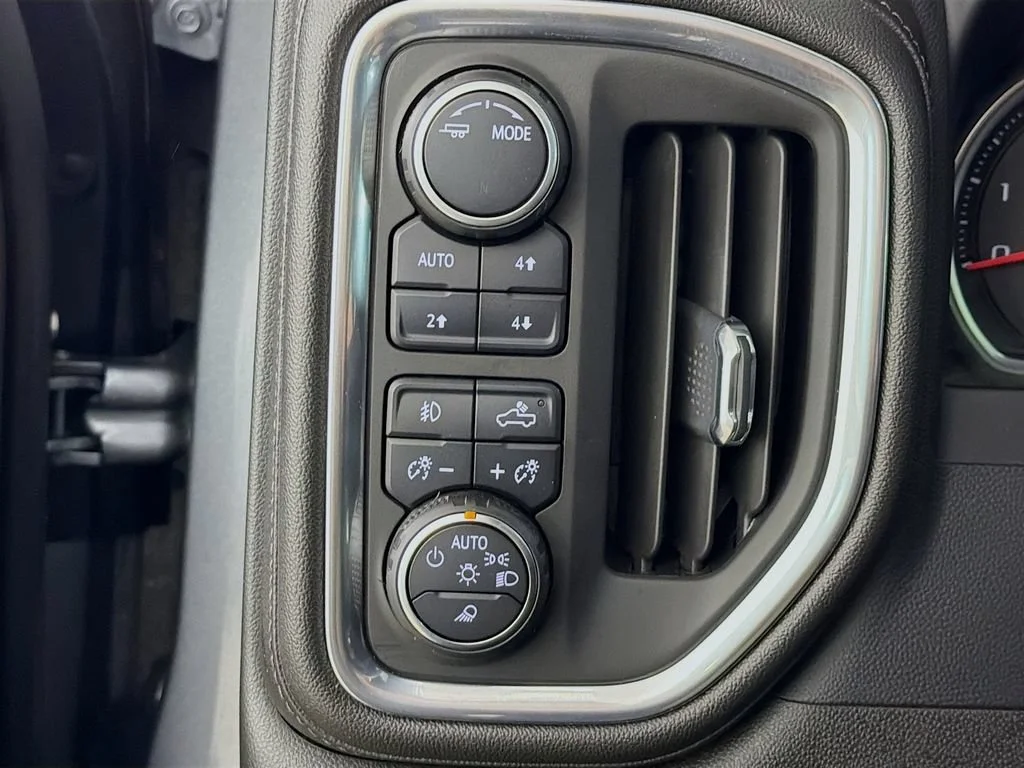 Used 2022 Satin Steel Metallic Chevrolet High Country image 11