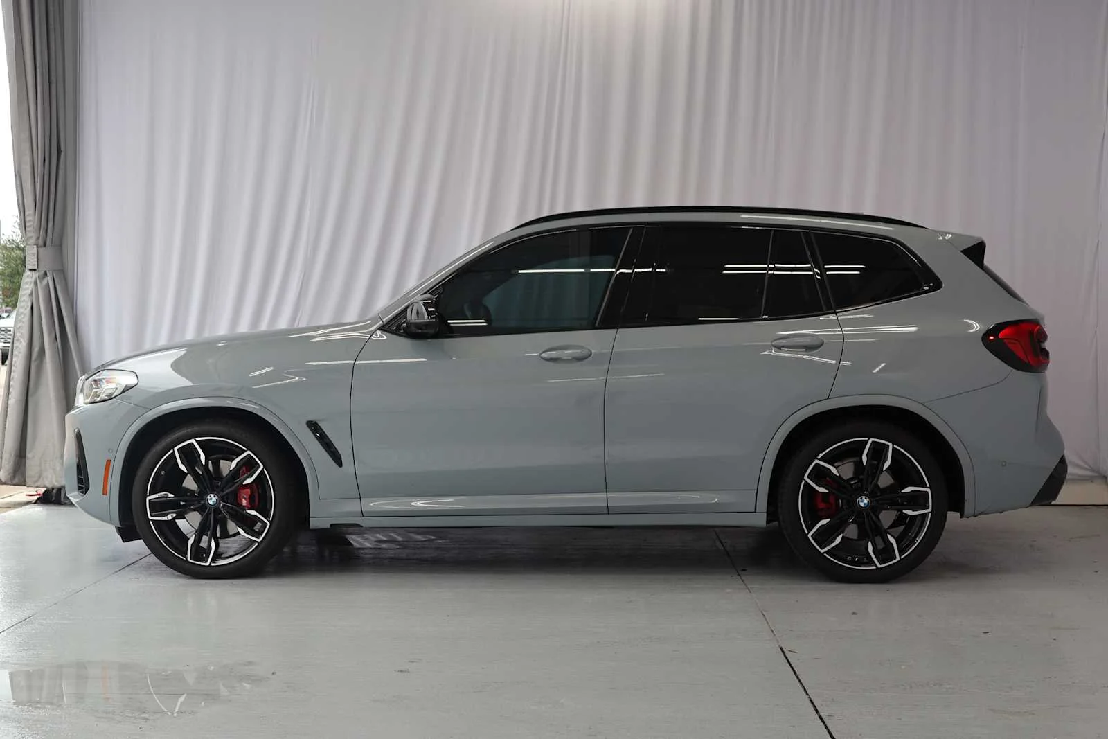 Used 2024 Brooklyn Grey Metallic BMW M40i image 6