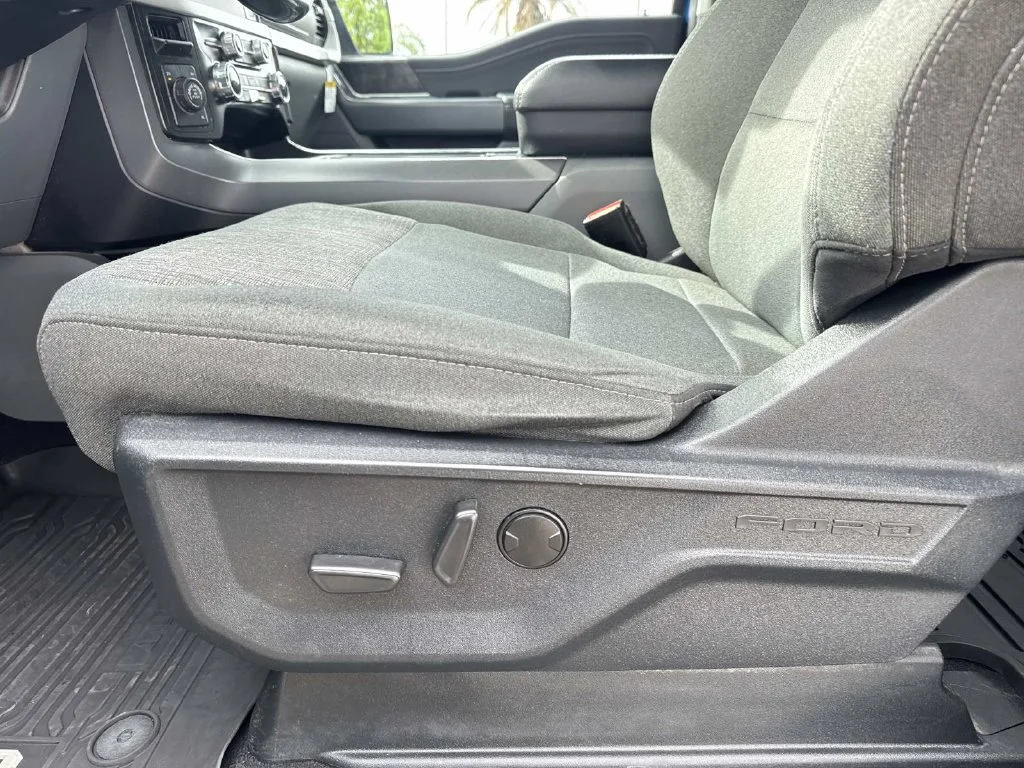 Used 2023 Blue Ford XLT image 37