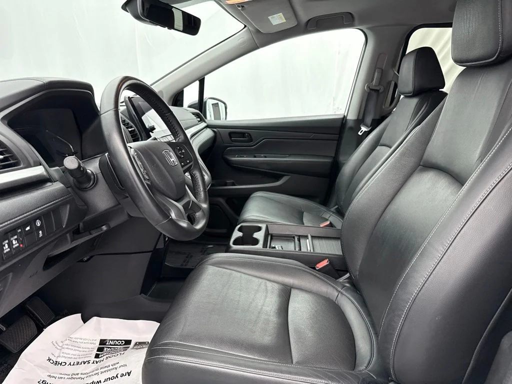 Used 2024  Honda EX-L image 17