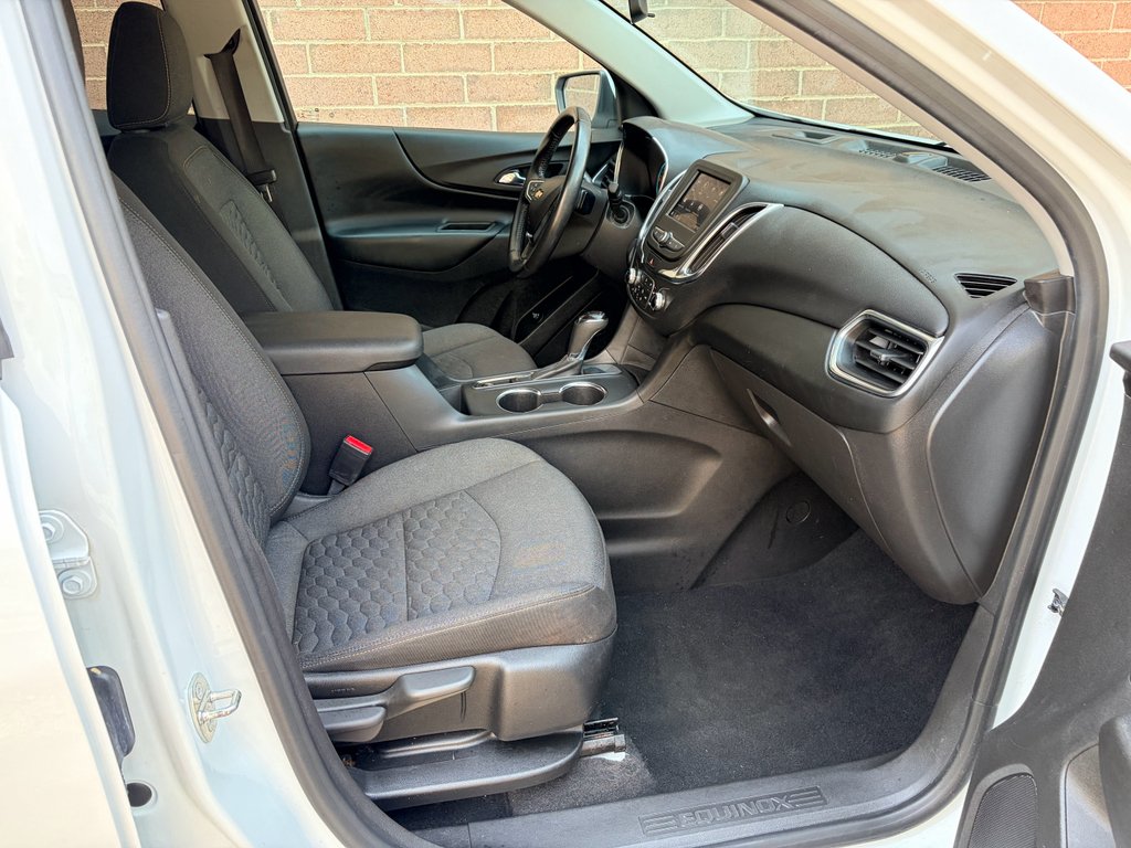 Used 2020 Summit White Chevrolet LT image 23