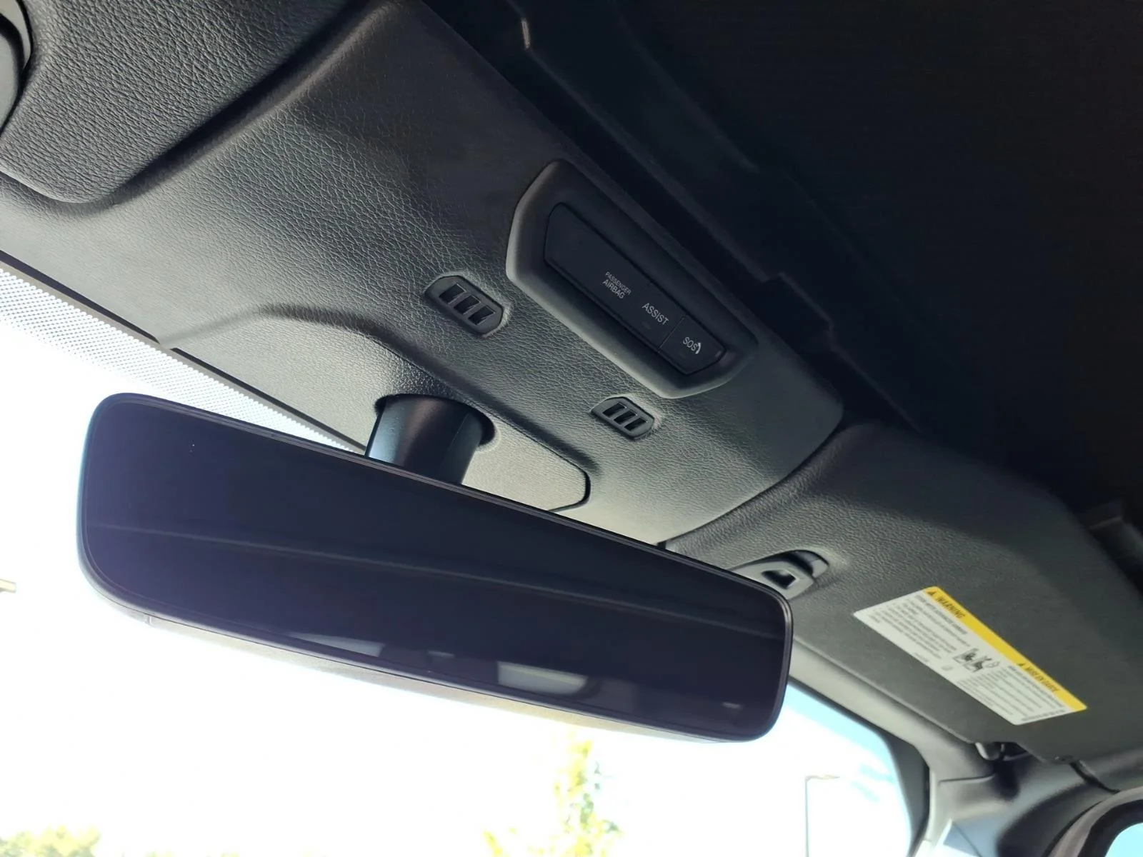 Used 2022 Bright White Clearcoat Jeep Sport S image 10