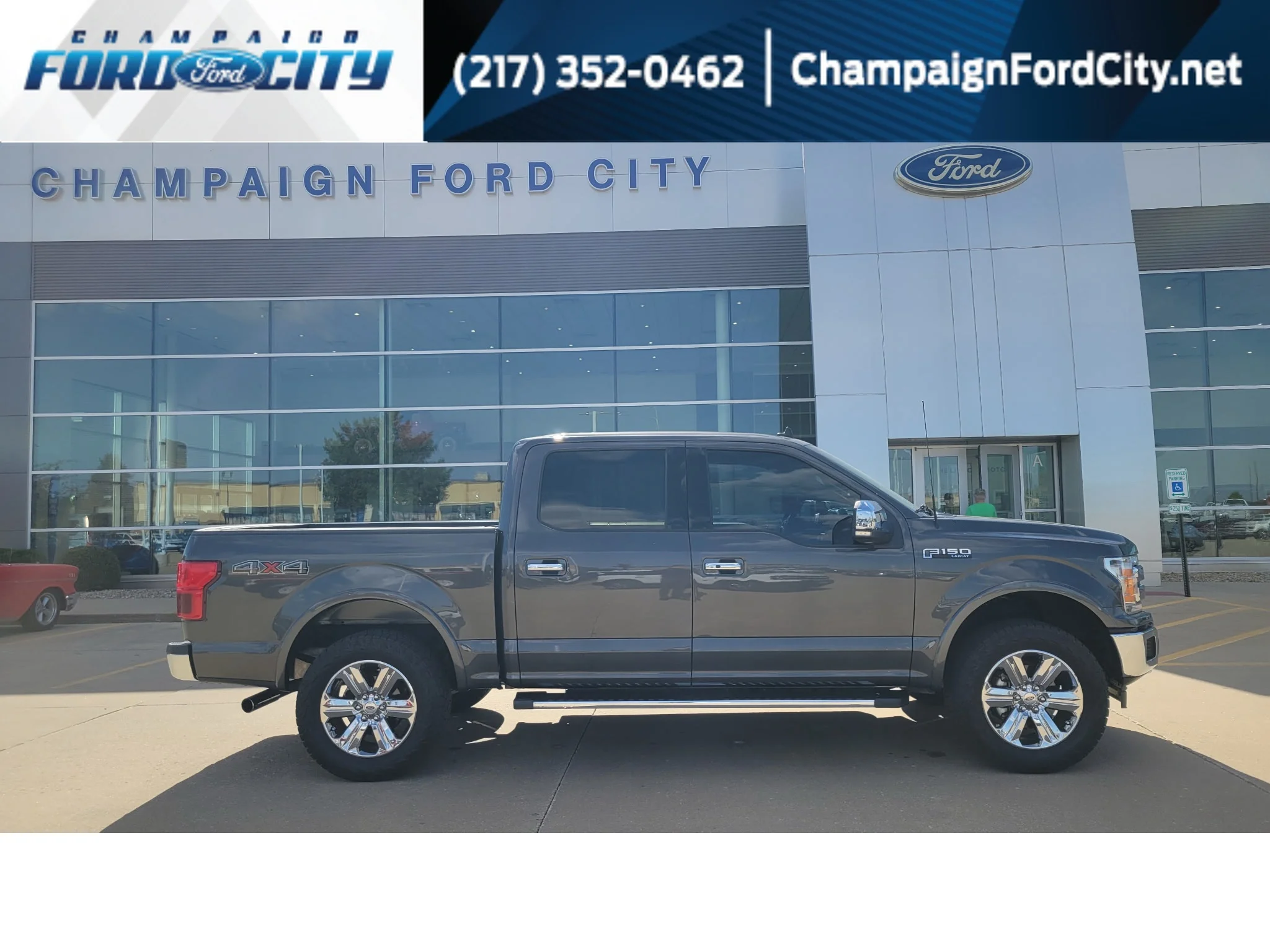 Used 2019 Magnetic Metallic Ford LARIAT image 1
