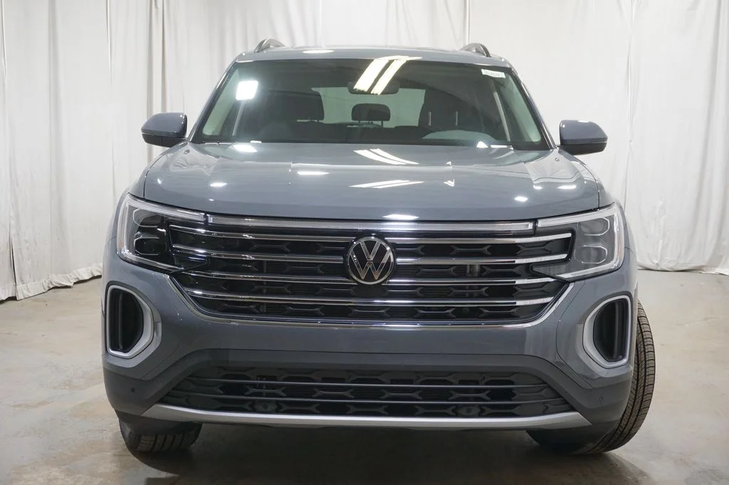 New 2026 Gray Volkswagen 2.0T SE w/Technology image 5