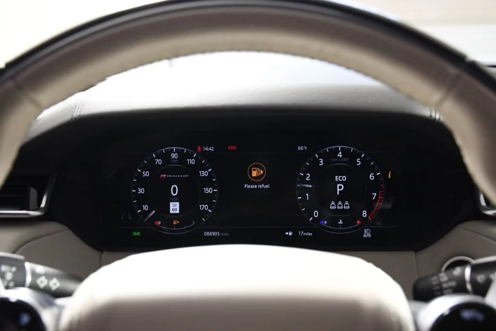 Used 2018 Santorini Black Land Rover HSE R-Dynamic image 31