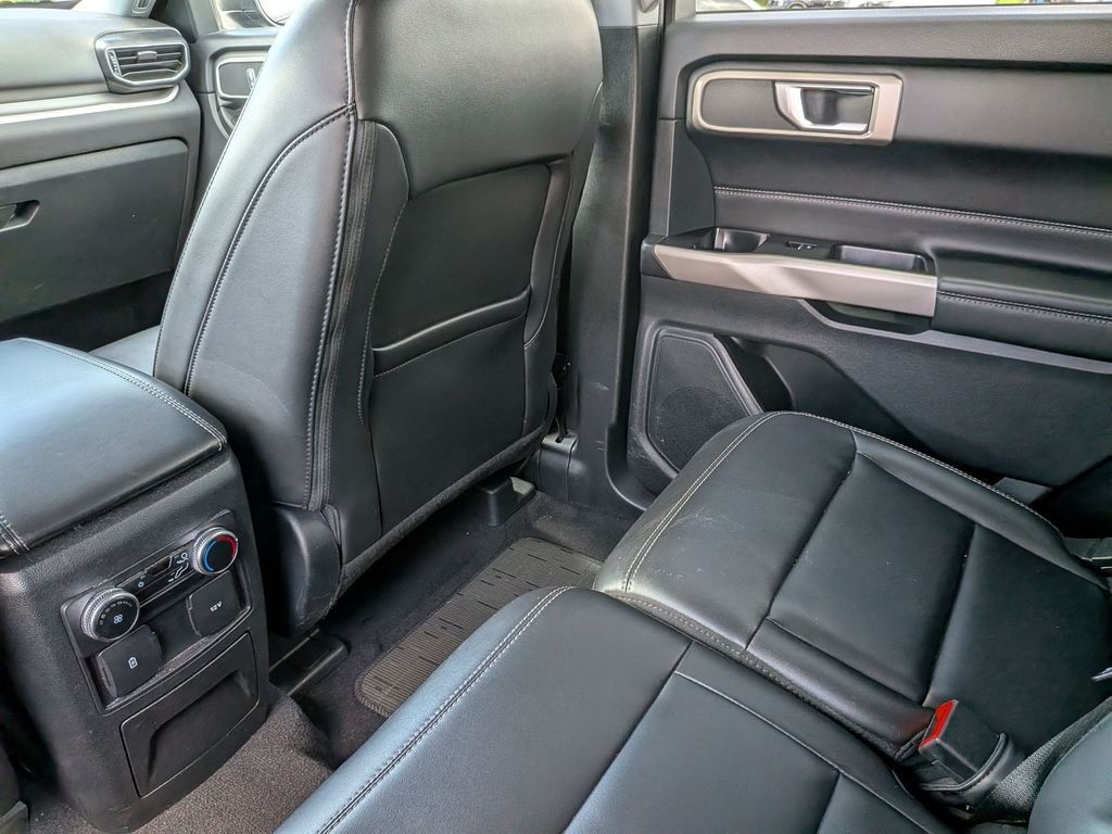 Used 2023 Black Ford XLT image 38