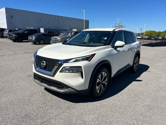 Used 2023 White Nissan SV image 8
