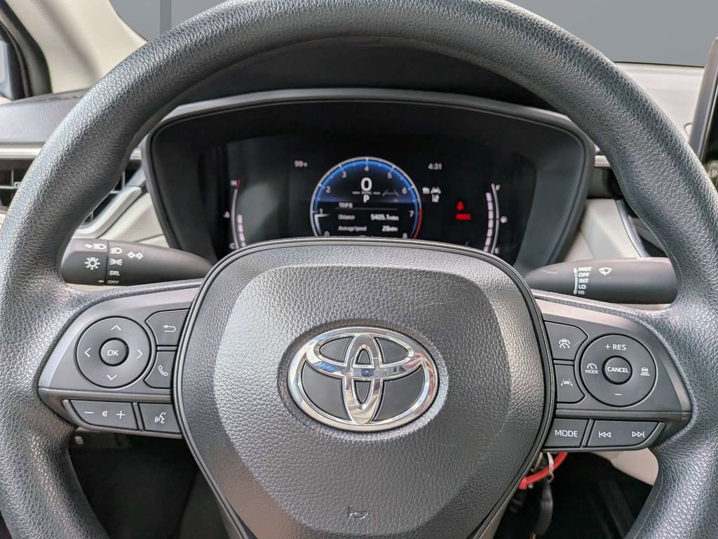 Used 2026  Toyota L image 32