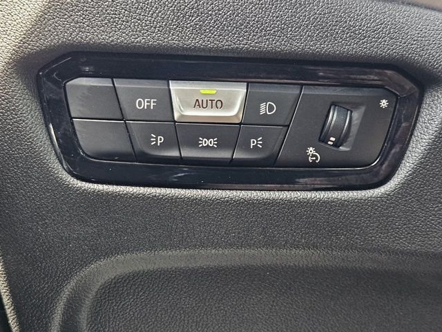 Used 2024 Gray BMW 330i image 19