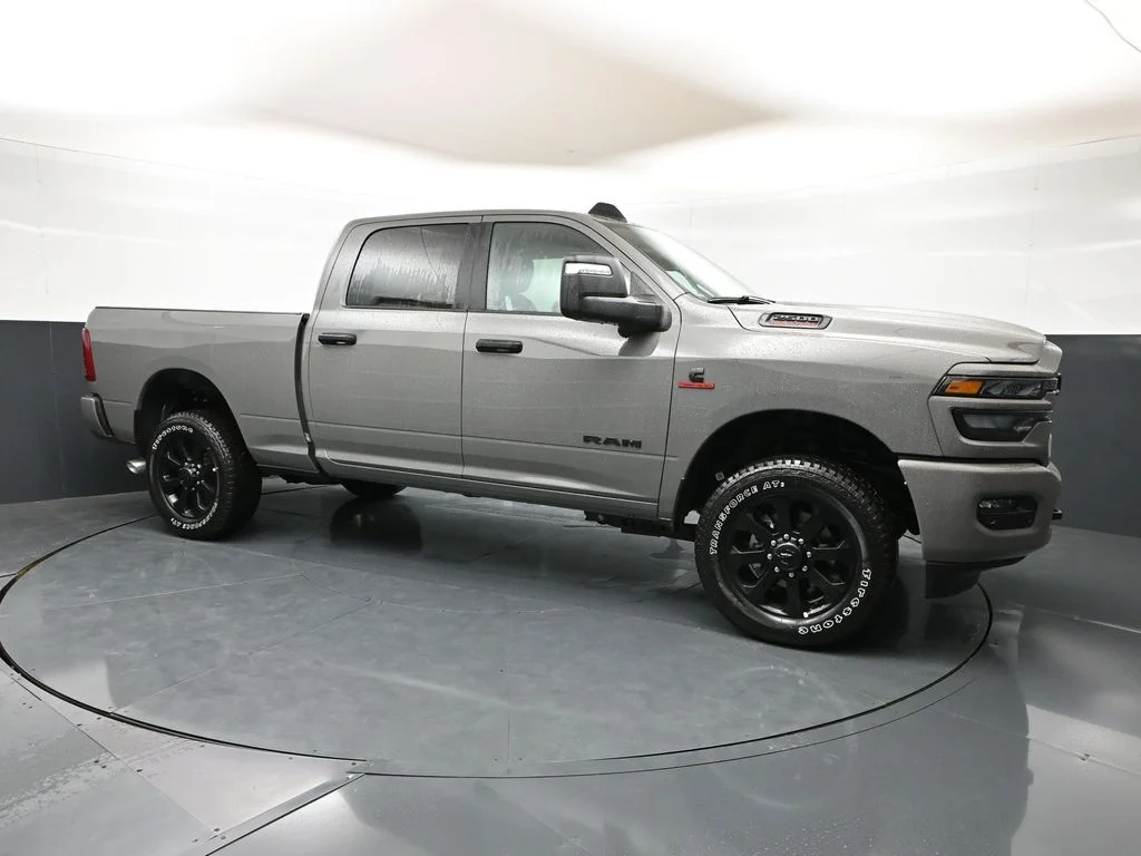 New 2026 Ceramic Gray Clear-Coat Exterior Paint RAM Big Horn image 1