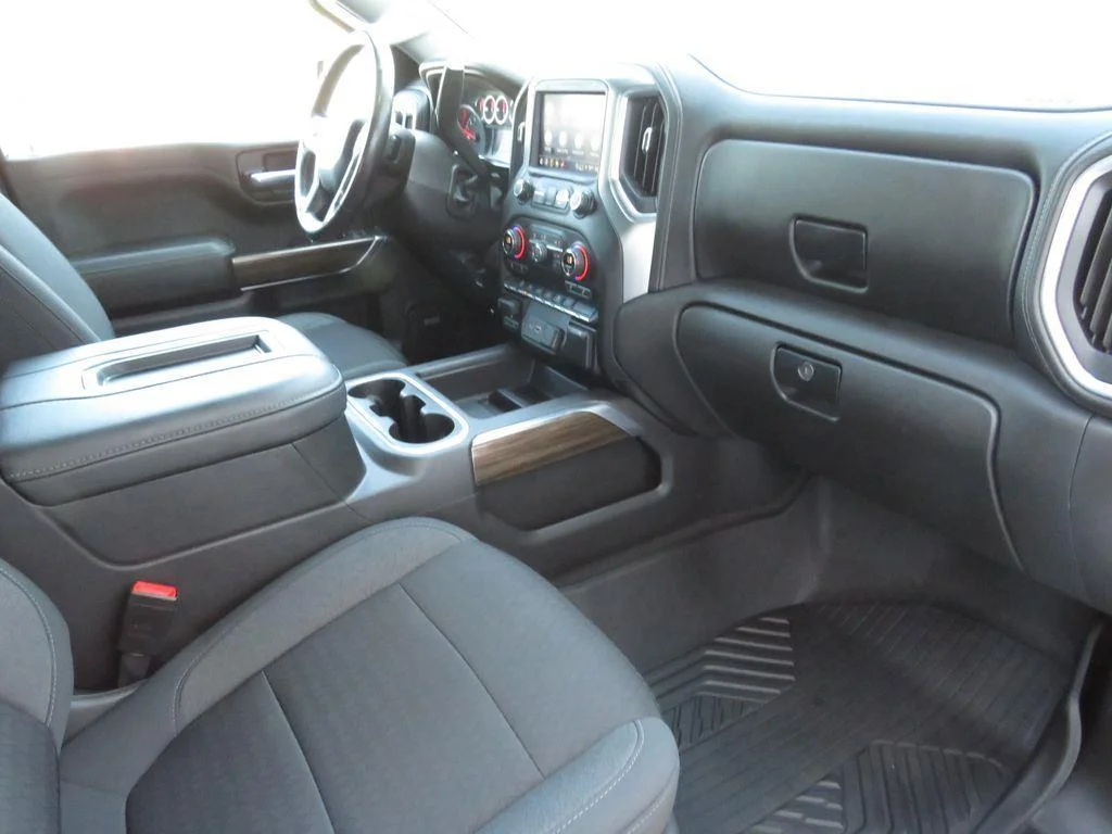 Used 2021 Silver Ice Metallic Chevrolet LT Trail Boss image 23