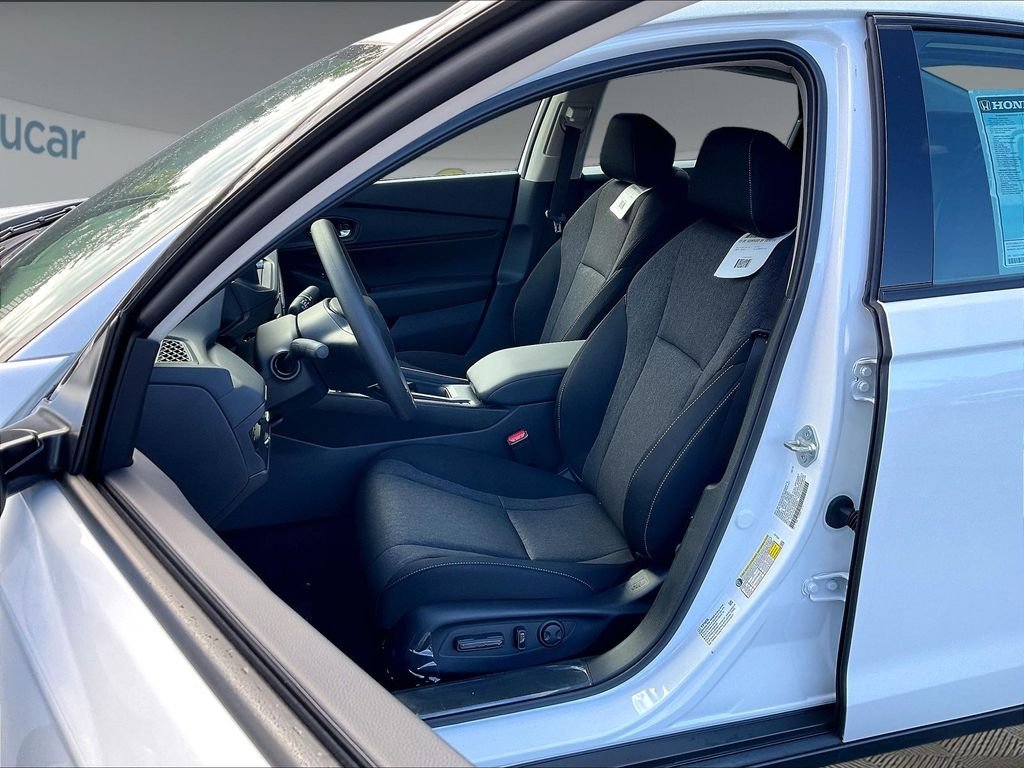New 2026 Platinum White Pearl Honda SE image 10