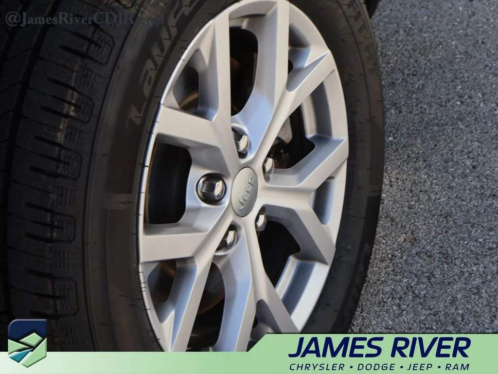 Used 2021 Gray Jeep Limited image 40