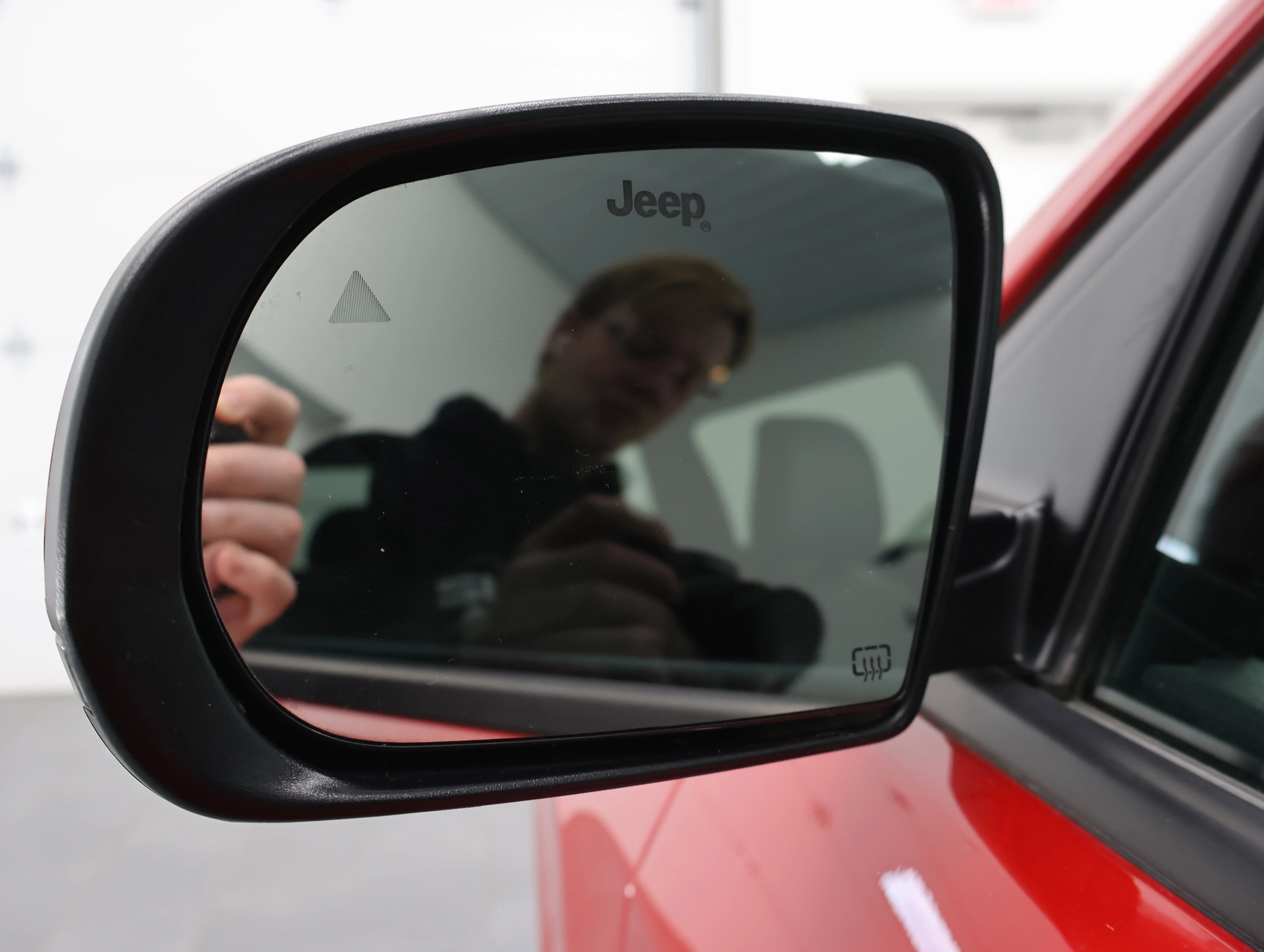 Used 2022 Redline Pearlcoat Jeep Limited image 38