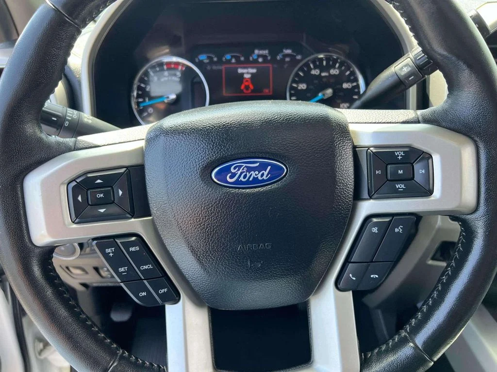 Used 2021 White Ford Lariat image 9