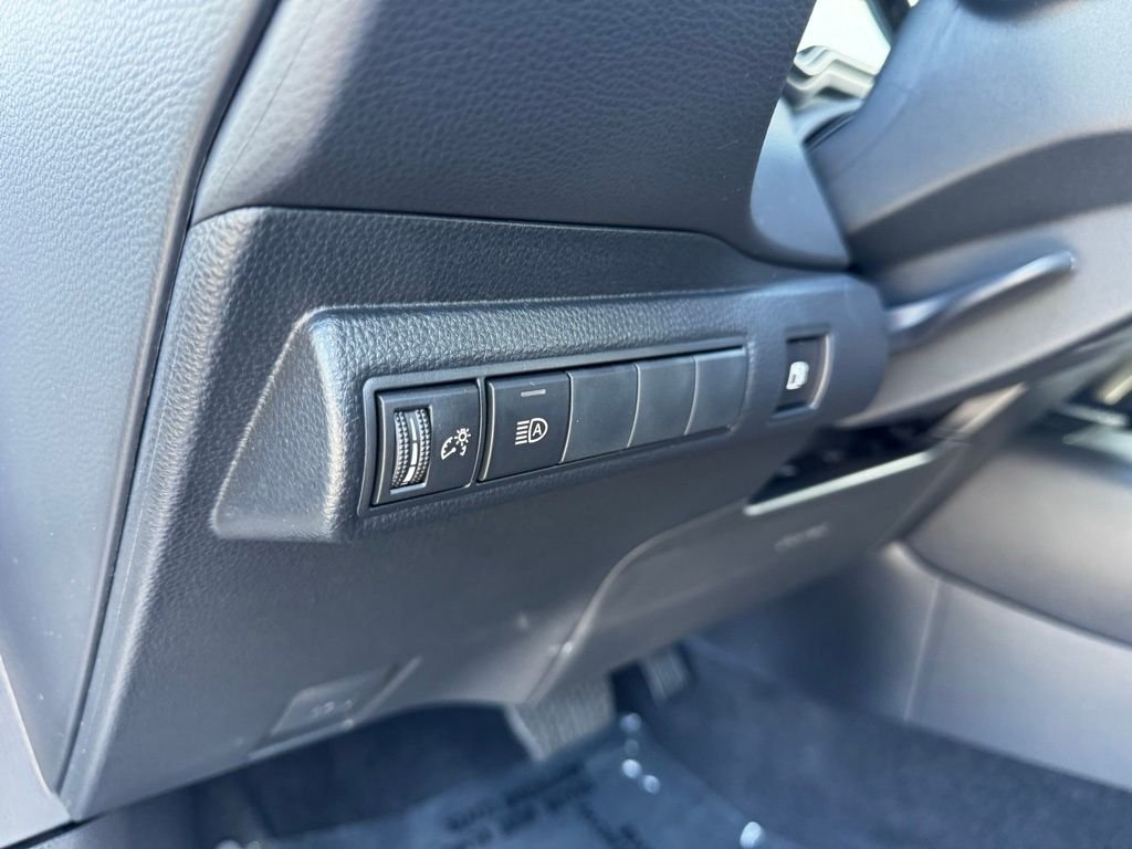 2026 Toyota Corolla LE - Photo 27