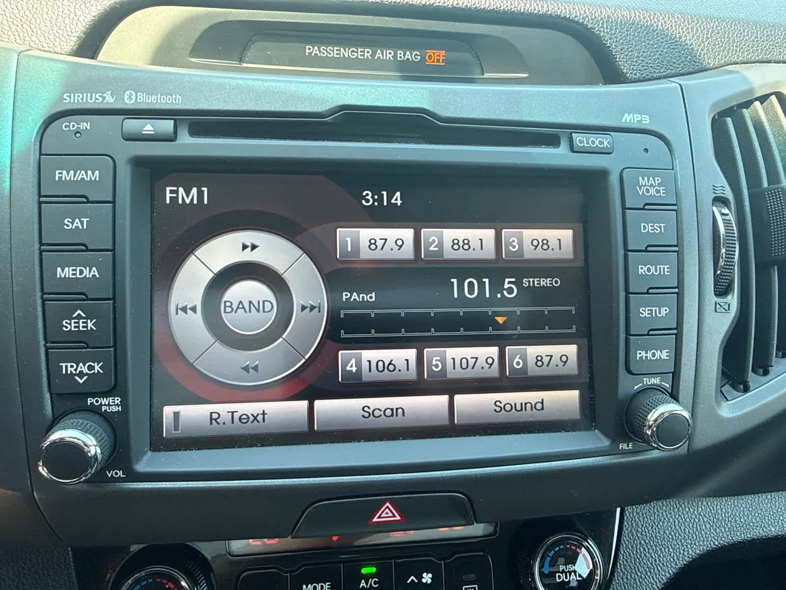 Used 2013 Signal Red Kia SX image 11