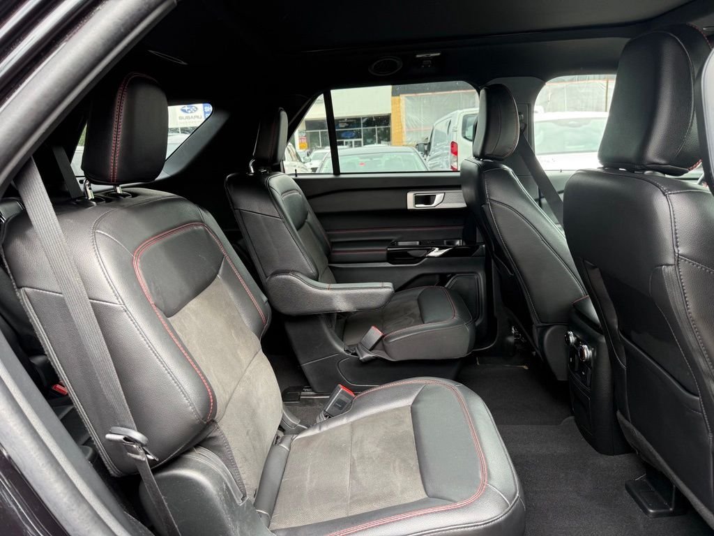 Used 2023 Black Ford ST-Line image 32