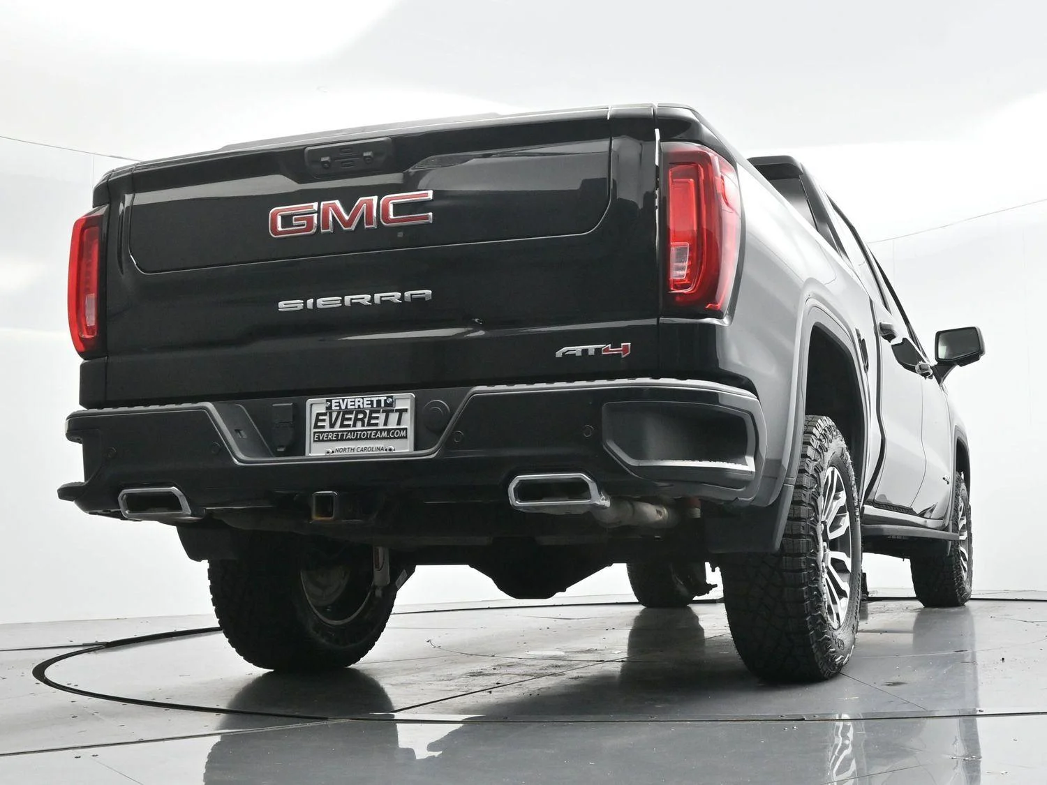 Used 2023 Onyx Black GMC AT4 image 52