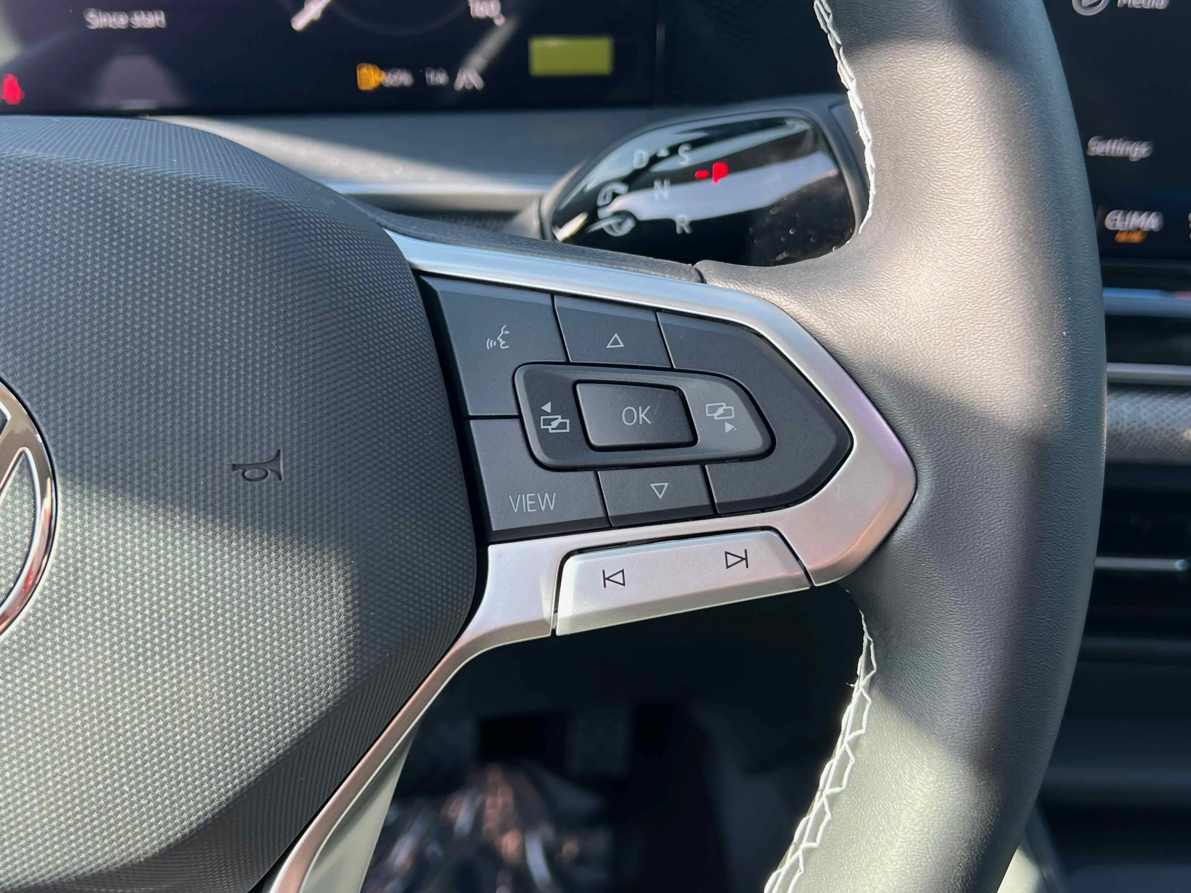 New 2026 Platinum Gray Volkswagen S image 30