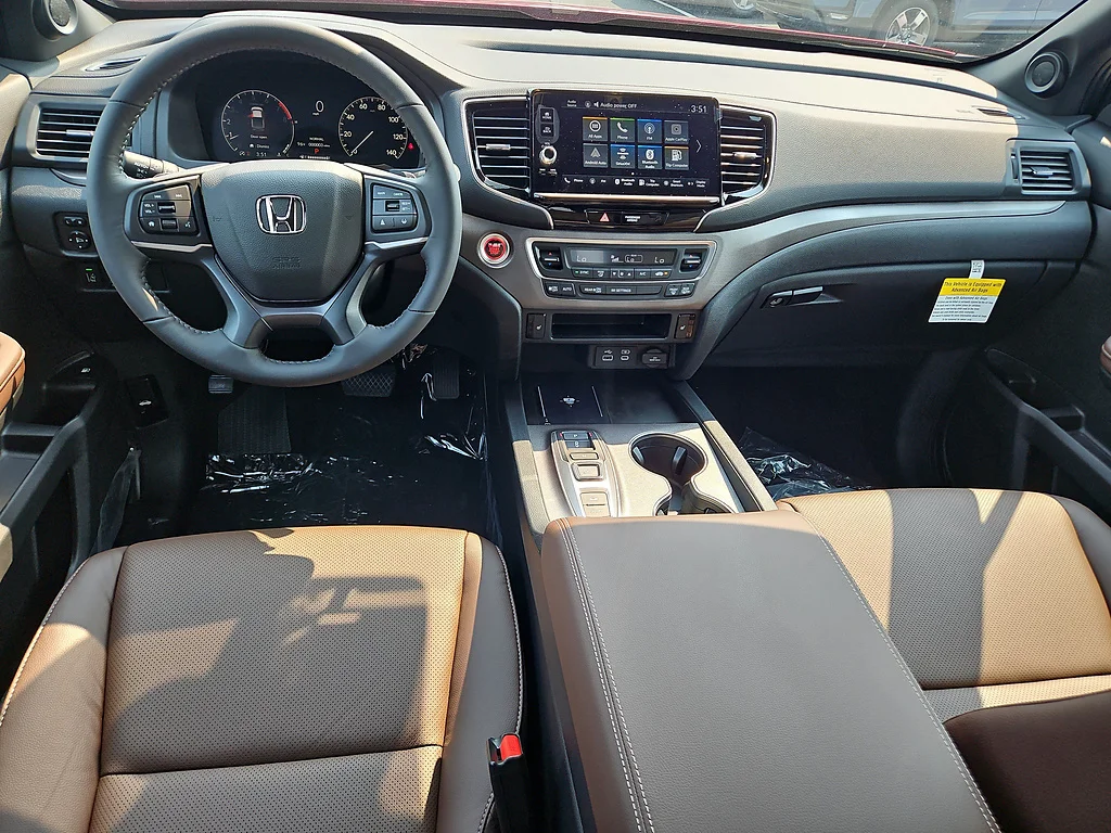 New 2026 Radiant Red Metallic II Honda RTL image 5
