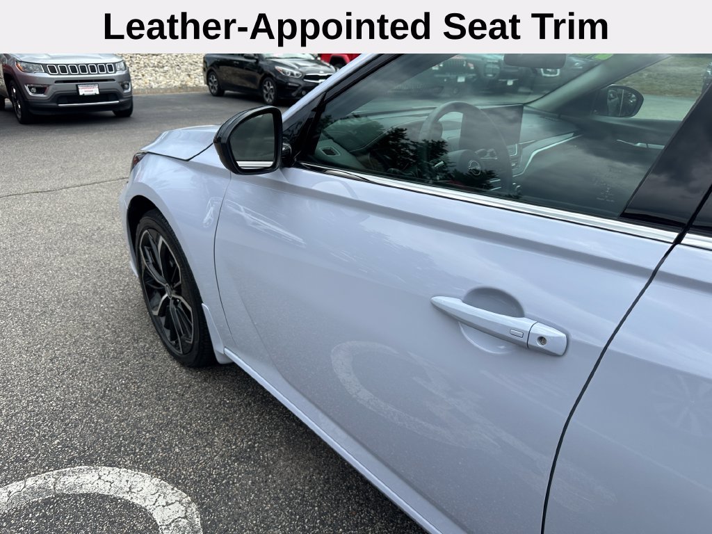 Used 2025 Gray Nissan 2.5 SR image 11