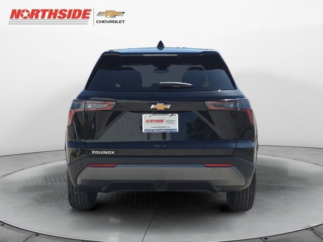 2027 Chevrolet Equinox LT - Photo 7