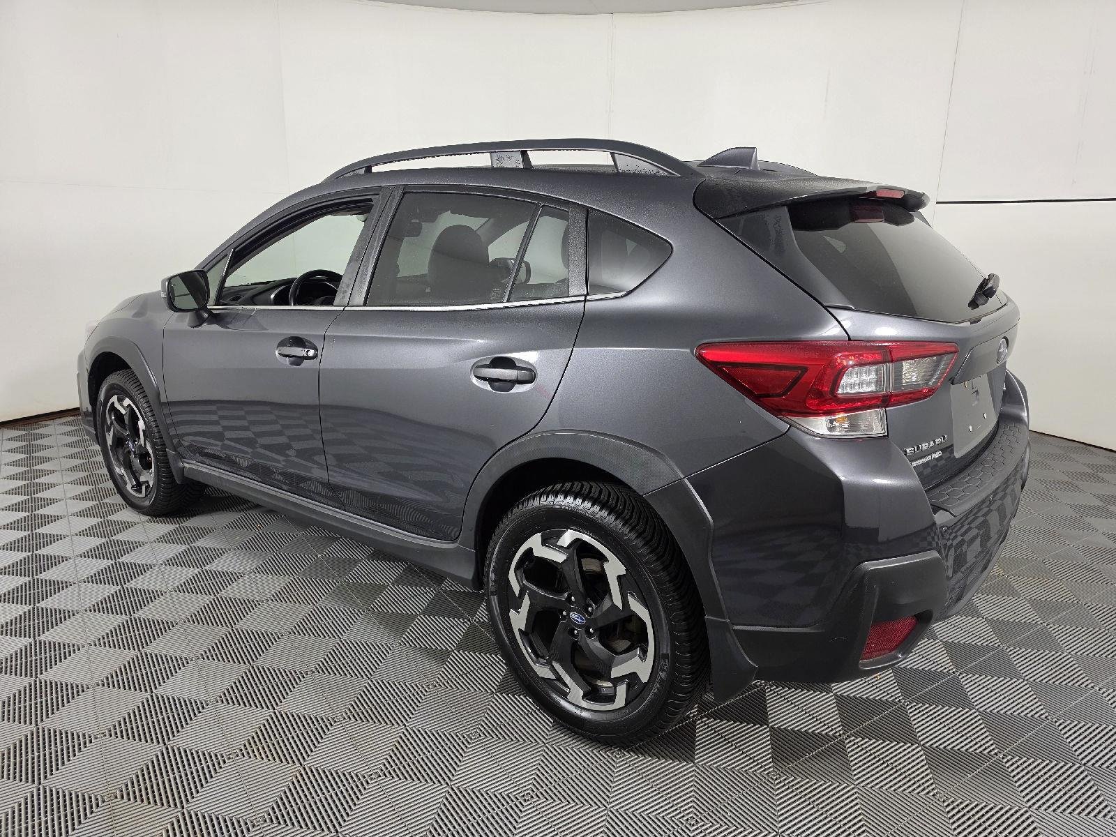Used 2021 Magnetite Gray Metallic Subaru Limited image 9