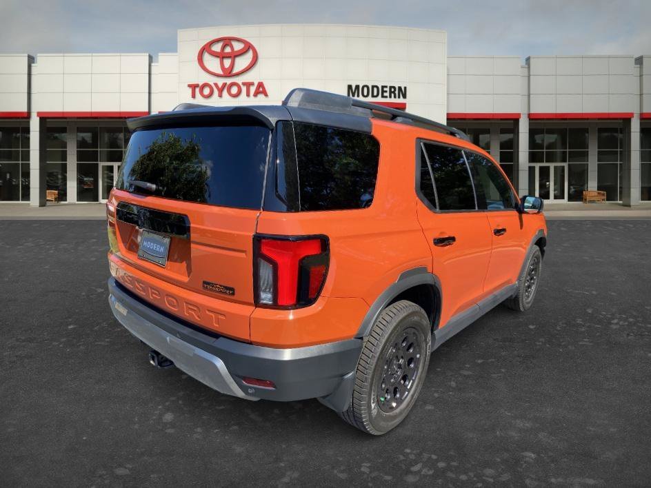 Used 2026 Sunset Orange Honda TrailSport Elite image 5