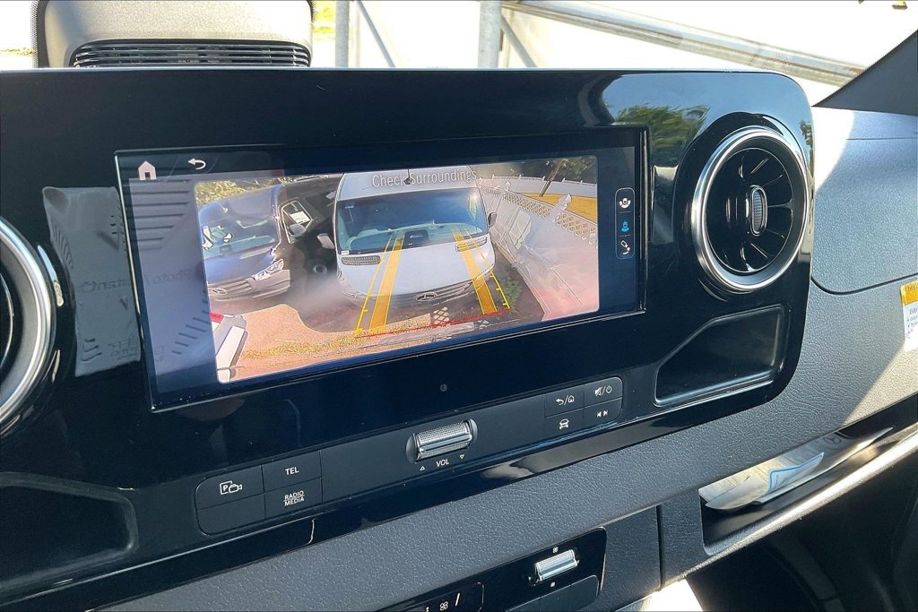 2026 Mercedes-Benz Sprinter Crew Van Base - Photo 18