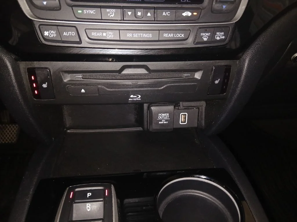 Used 2020 White Honda Touring image 22
