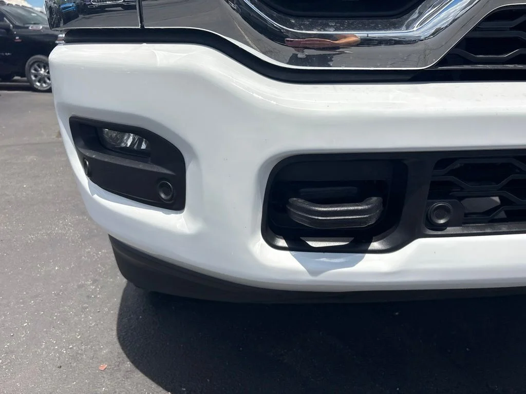 New 2026 Bright White Clear-Coat Exterior Paint RAM LARAMIE image 9