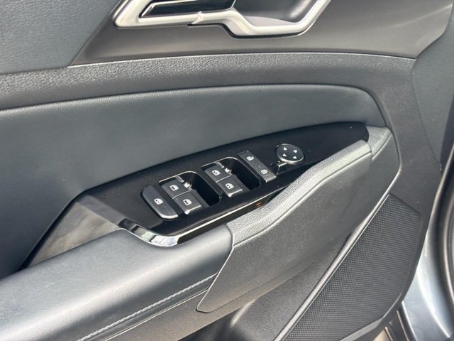 2024 Kia Sportage EX - Photo 16