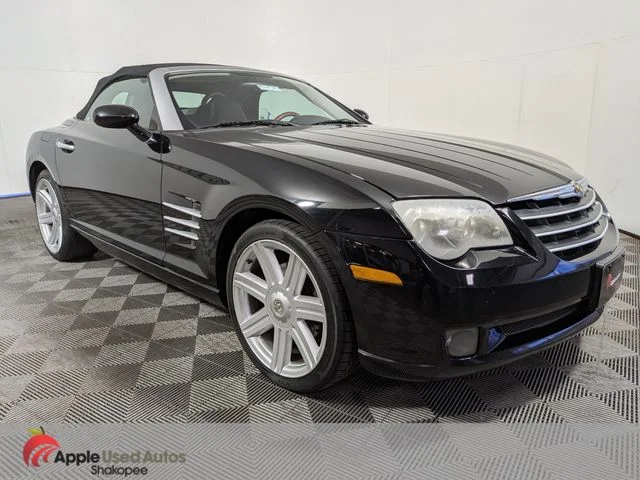 Used 2006 Black Chrysler Limited image 6