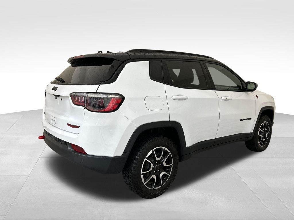 Used 2025 White Jeep Trailhawk image 5