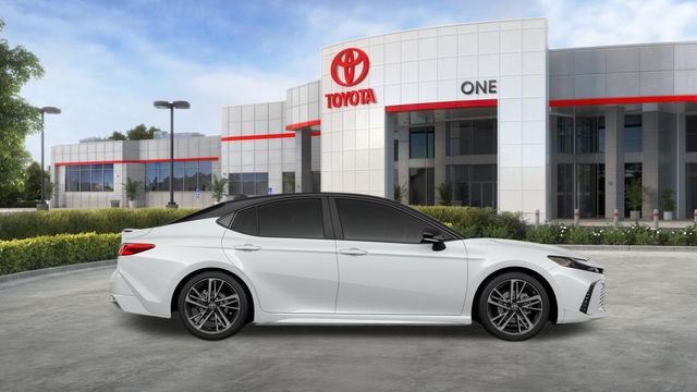 New 2026 Wind Chill Pearl with Midnight Black Metallic roof <sup>1</sup> Toyota  XSE image 15
