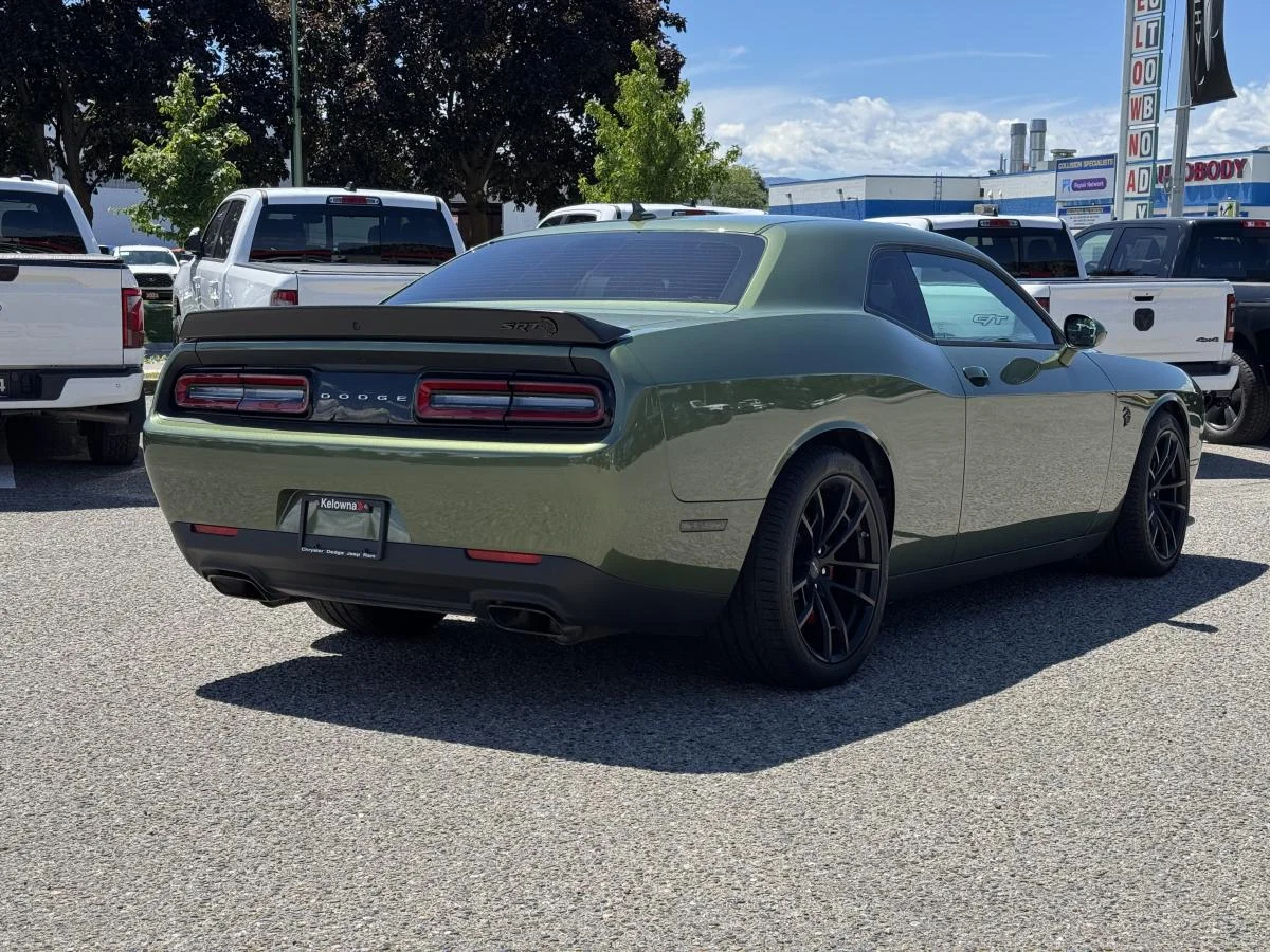 Used 2023 Green Dodge Srt Hellcat image 6