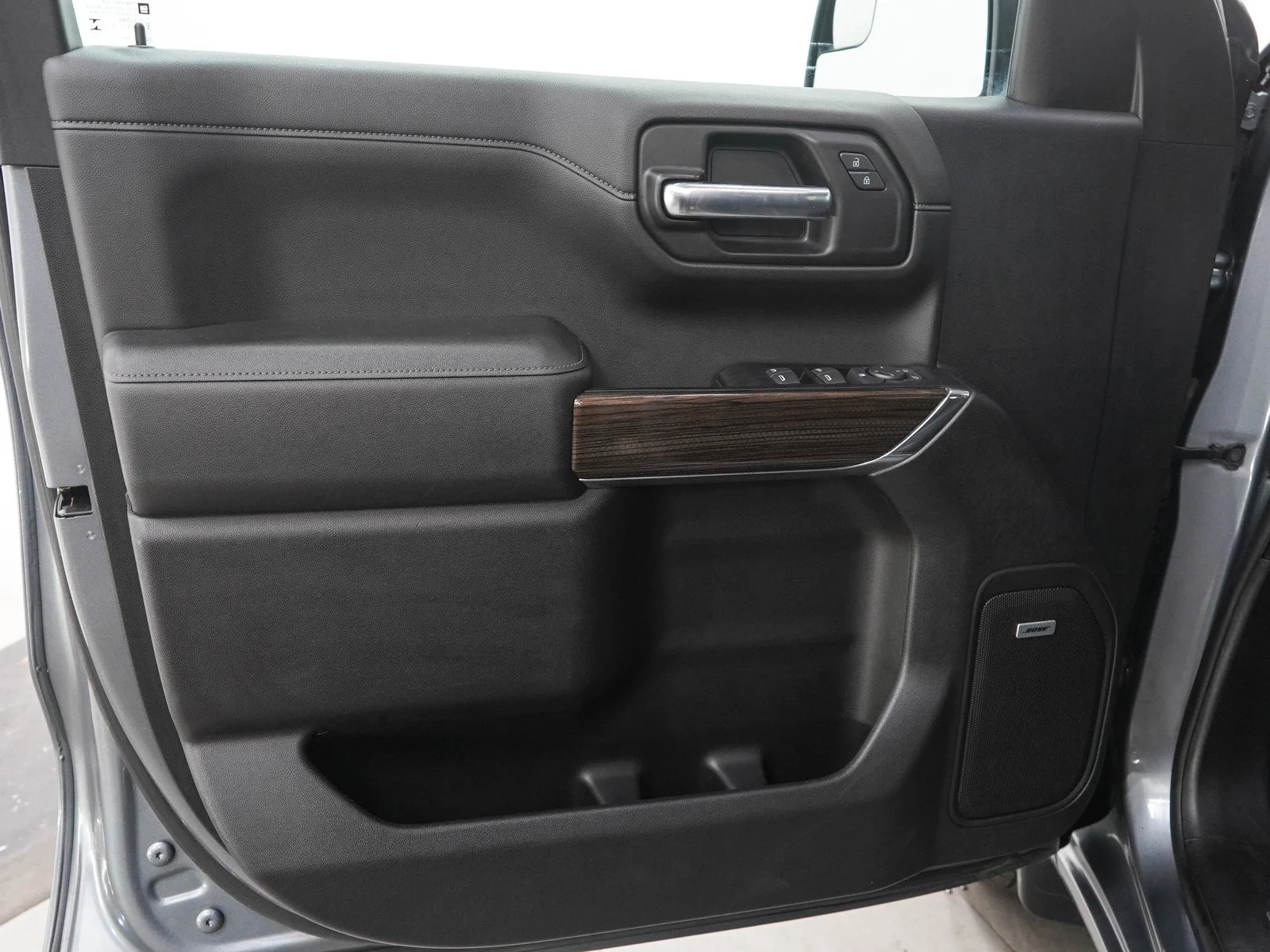 Used 2019 Satin Steel Metallic Chevrolet RST image 21