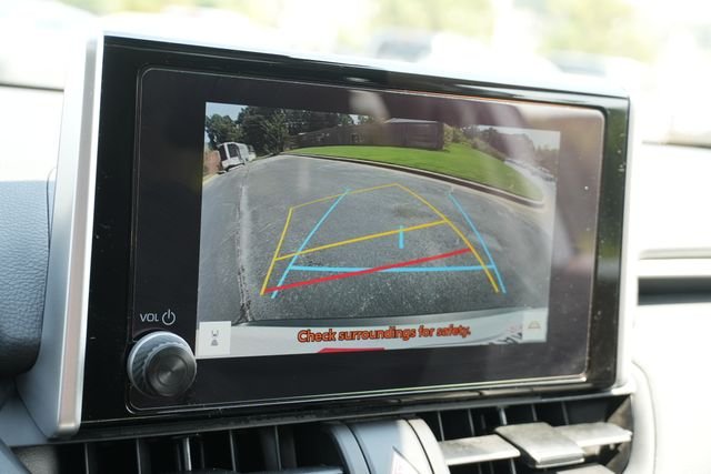 Used 2024 White Toyota XLE image 34