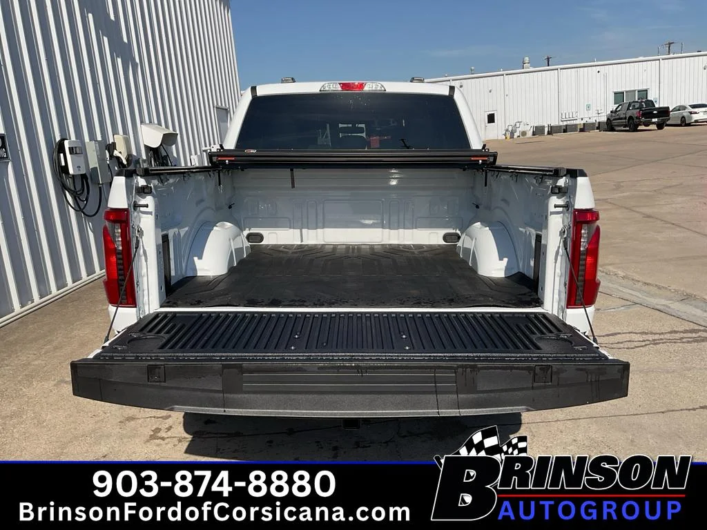 Used 2024 Oxford White Ford XLT image 10