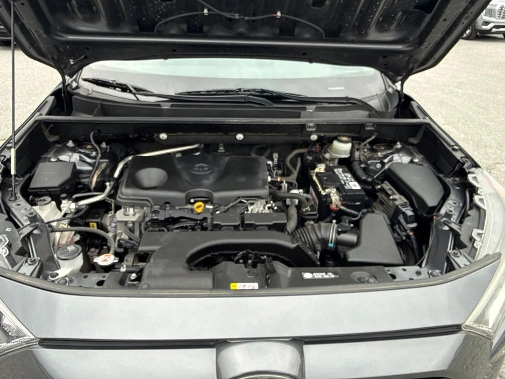 Used 2019 Gray Toyota XLE image 35