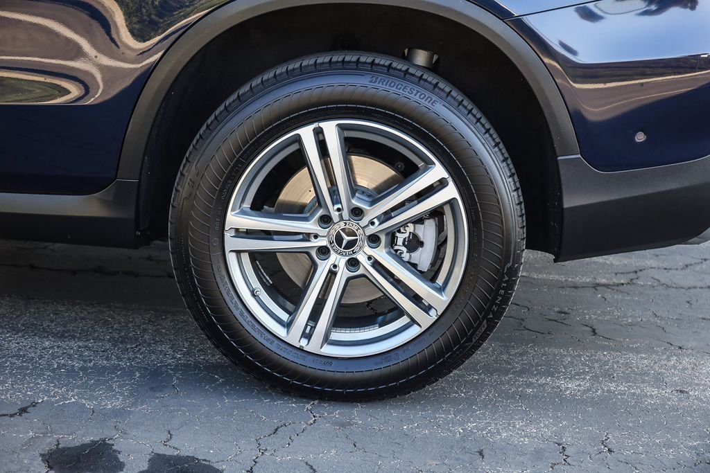 Used 2022 Starling Blue Metallic Mercedes-Benz GLC 300 image 7