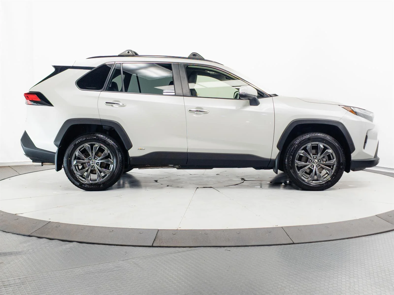 Certified Used 2022 White Toyota Limited image 13