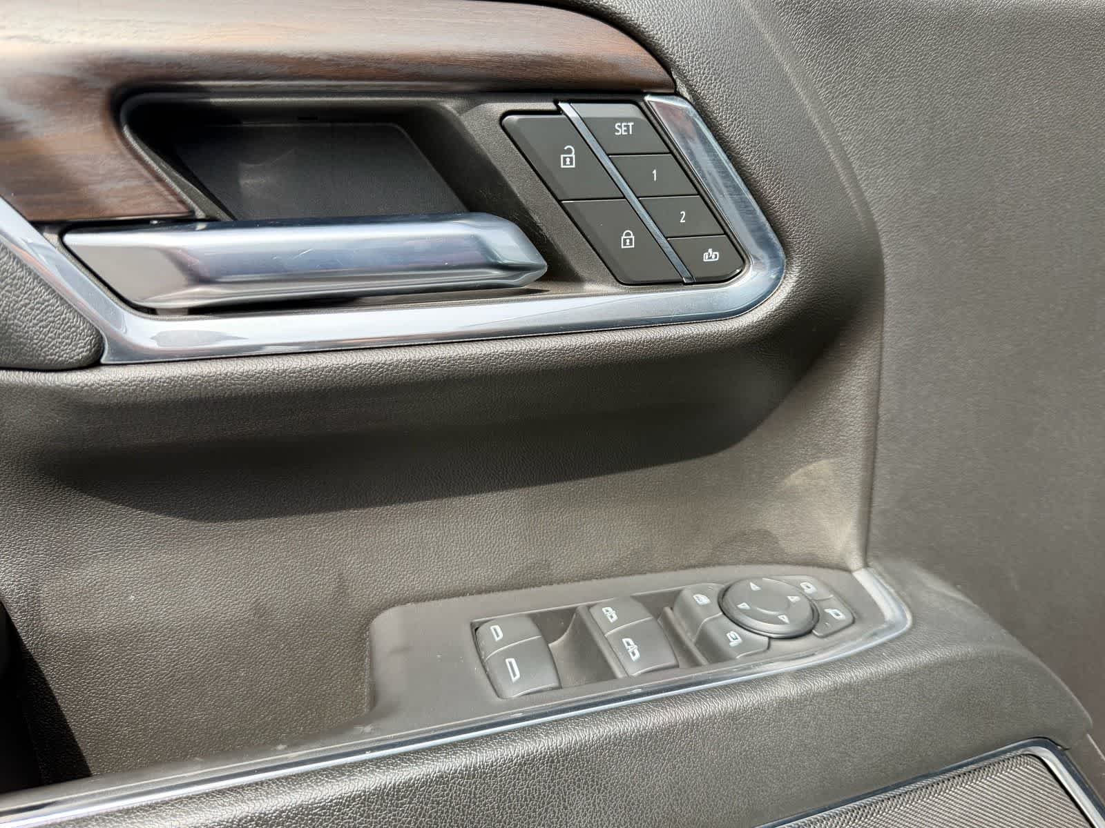 2024 GMC Sierra 1500 SLT - Photo 22