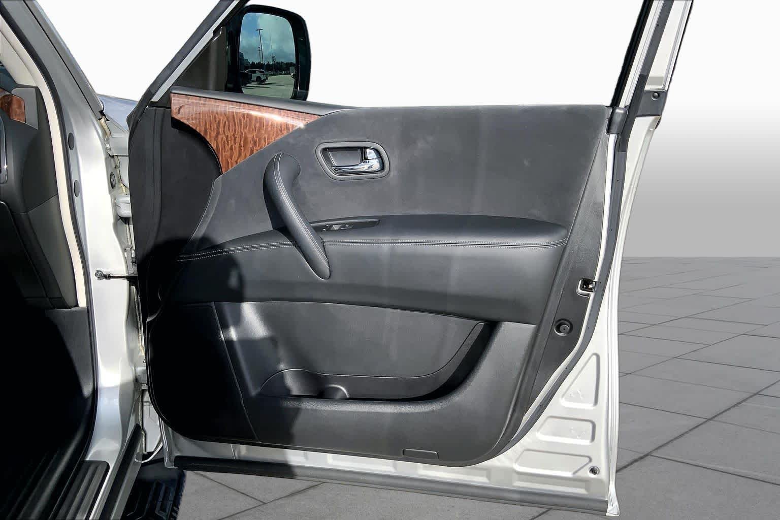 Used 2019 Brilliant Silver Metallic Nissan SV image 22