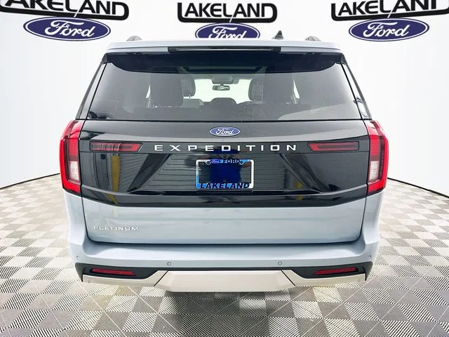 New 2026 Gray Ford Platinum image 4